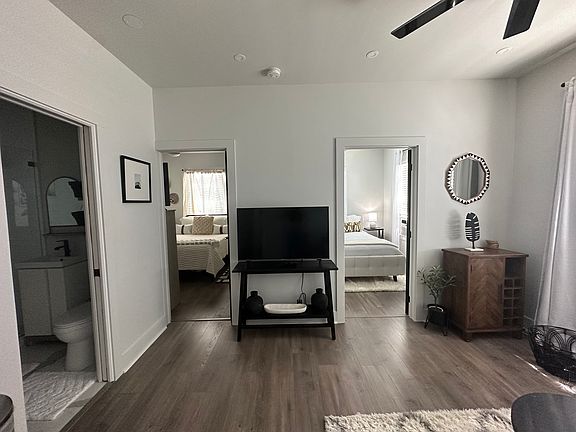 2nd image of 529 Elizabeth St #3