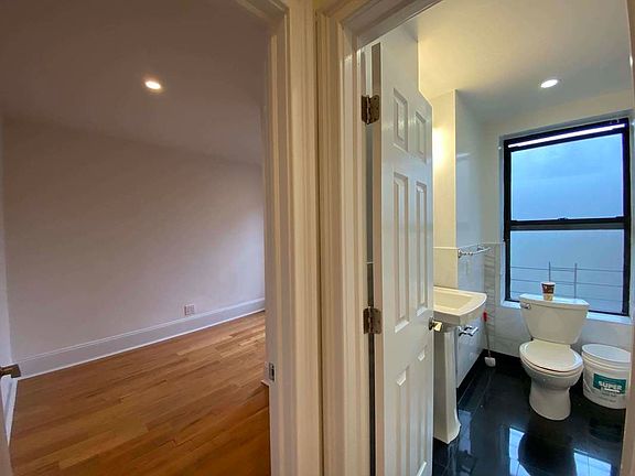 3rd image of 380 S 4th St #17B