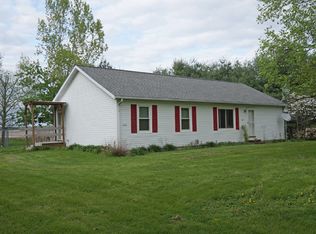 12422 N 1810 Ln, Mount Carmel, IL 62863