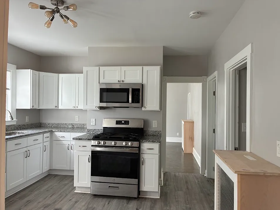 35 Green St #2
