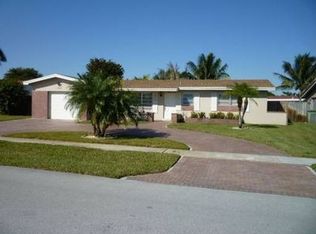 10471 NW 18th Pl, Pembroke Pines, FL 33026