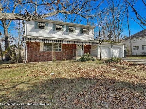 3rd image of 1475 Fernwood Ave
