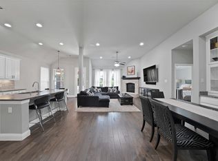 709 Field Xing, Aubrey, TX 76227