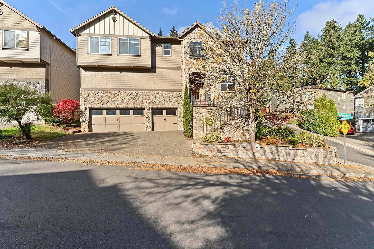 9415 SW Diamond View Way photo 1