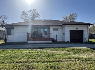 1411 Cherry St, Winfield, KS 67156