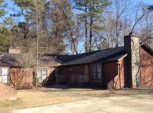 503 Coronation Dr, Fayetteville, NC 28311