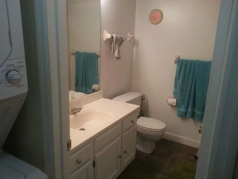 348 N Newstead Ave — Photo 20