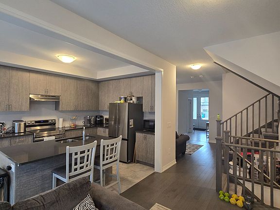 3rd image of 40 Blackburn St