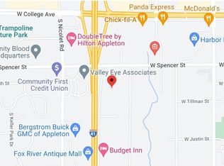 600 S Westland Dr #E, Appleton, WI 54914