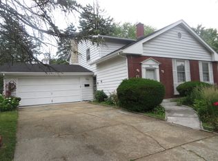 17624 Oakwood Dr, Hazel Crest, IL