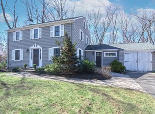 40 Anawan Rd, North Attleboro, MA 02760