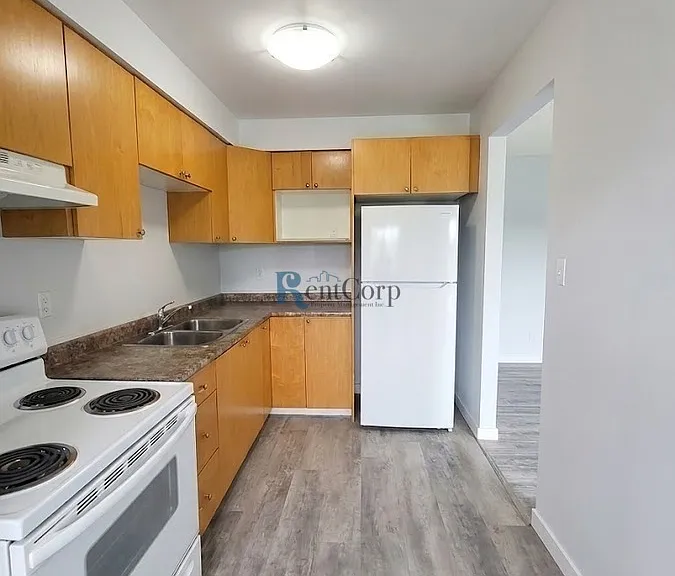 627 Silverbirch Rd #20 — Photo 4