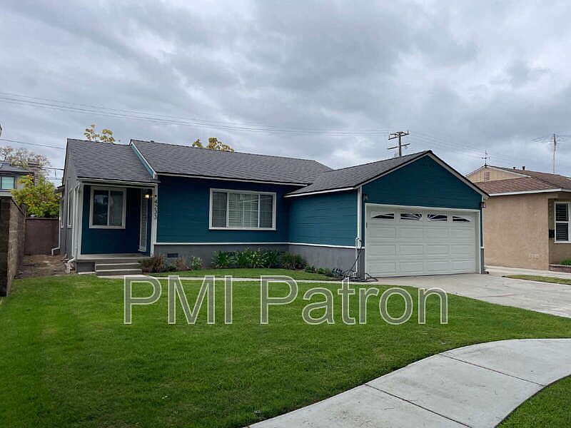 1st image of 4233 Redline Dr