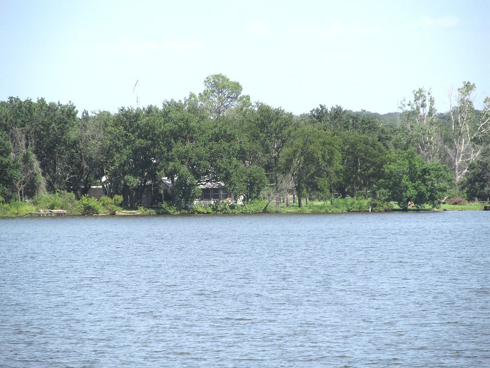 1st image of 486 N Lakeview Dr