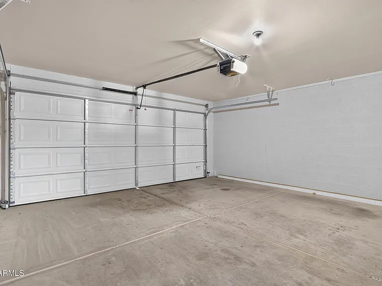 1308 E Princeton Ave — Photo 22