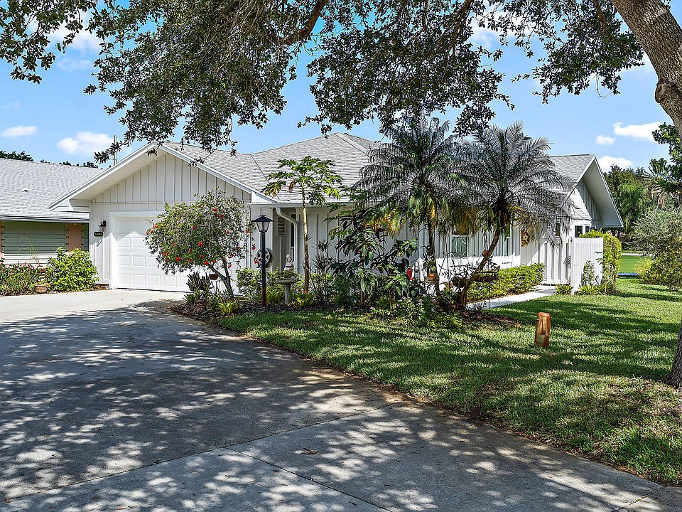 1st image of 12697 SE Pinehurst Ct