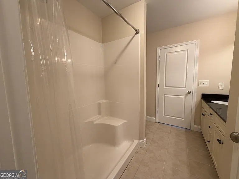 200 Rivergrove Pkwy #4 — Photo 9