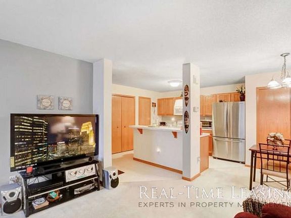 5th image of 15878 Firtree Ln