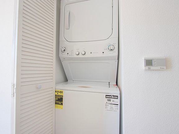 5th image of 621 N Bronson Ave #6989ce639