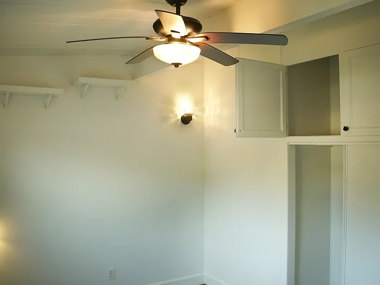 14324 Christine Dr #F — Photo 20