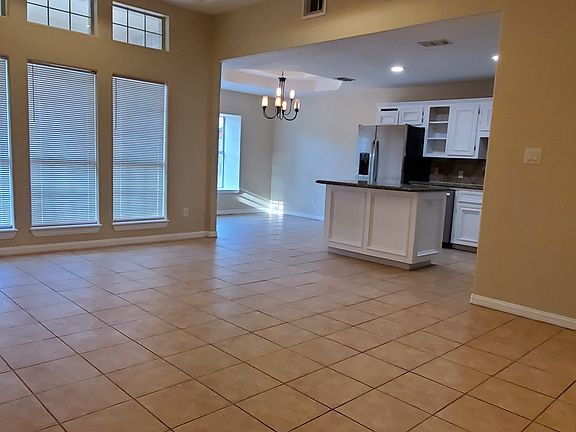 4th image of 3416 Warbler Ave