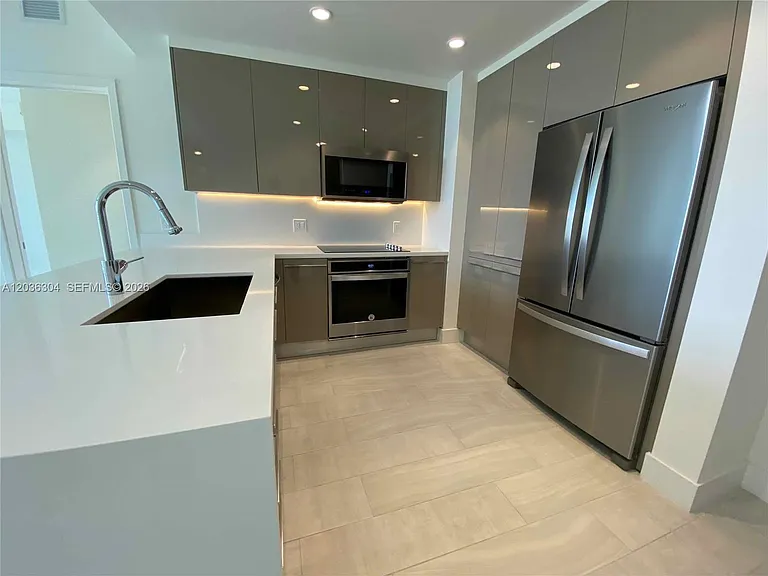 2000 Metropica Way #307 — Photo 9