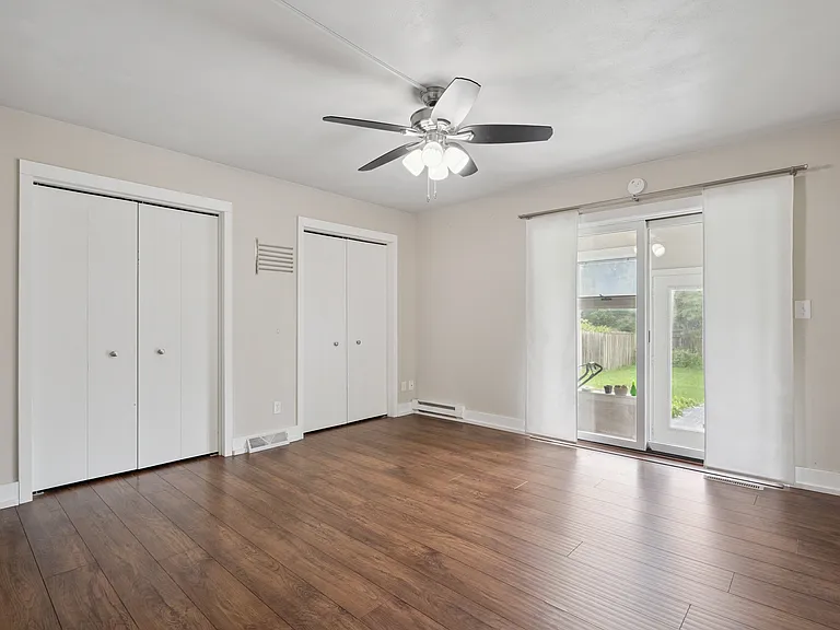 2310 Yorkshire Dr — Photo 10