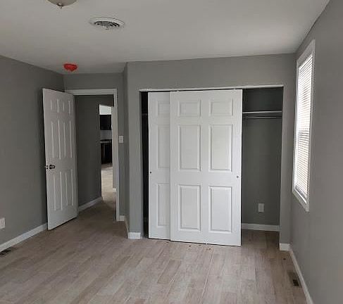 4th image of 5529 Clifton Ave