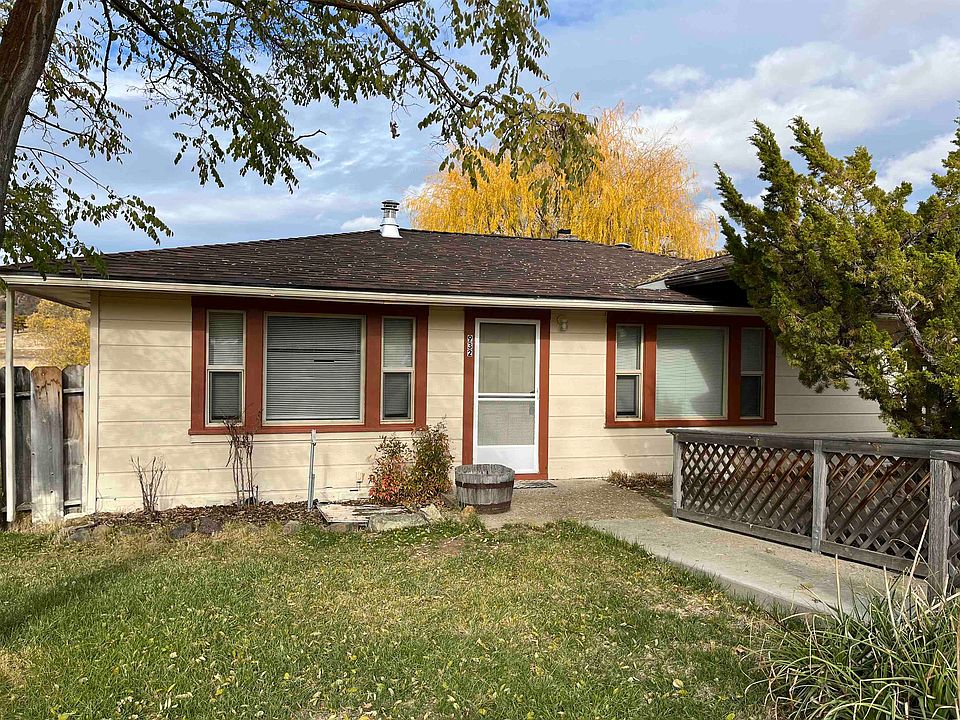 1st image of 932 Campbell Ave