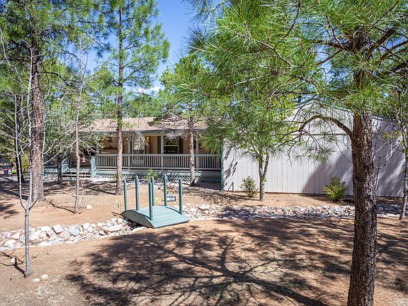 3rd image of 2120 Forest Park Dr