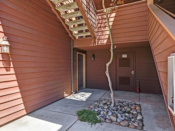5th image of 1000 Yarwood Ct