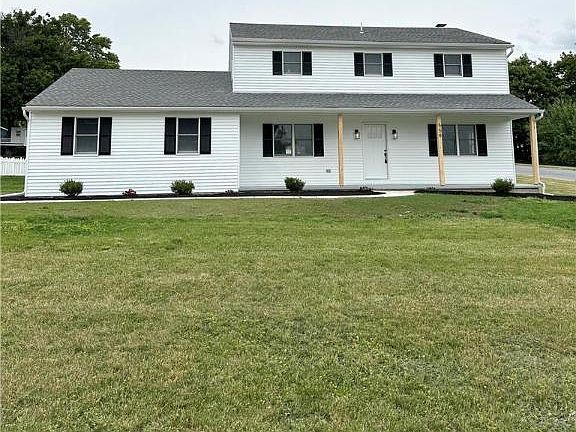 2nd image of 559 Azelea Dr