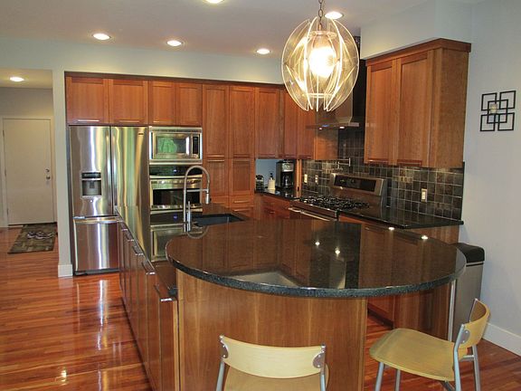 Gourmet Kitchen