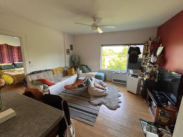 200 North St #5 — Photo 3