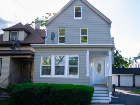 2nd image of 103 Telford St