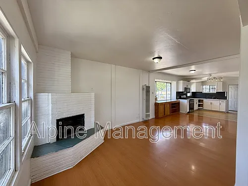 806 52nd Ave #B Photo 1 806 52nd Ave #B Photo 1