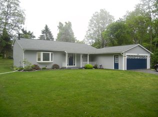 2722 Ormond Rd, White Lake, MI 48383