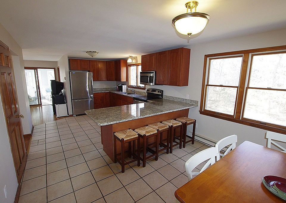 2 Windsor Dr, Edgartown, MA 02539 Zillow