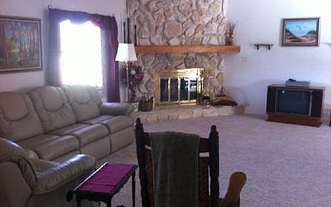 5th image of 165 Bougainvillea St NE