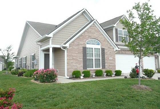 1st image of 10890 Chapel Woods Blvd S
