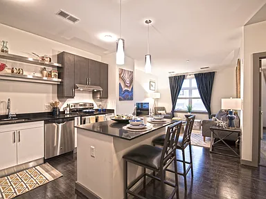Alister Deco | B02 | 2 BD | 1102 SF |