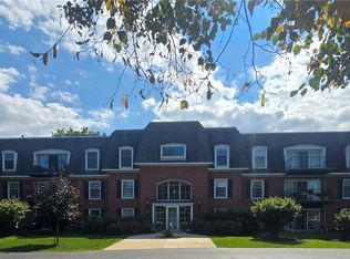 22701 Center Ridge Rd APT 207, Rocky River, OH 44116