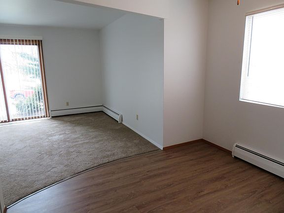 4th image of 200 Saint Sylvester Dr APT 1
