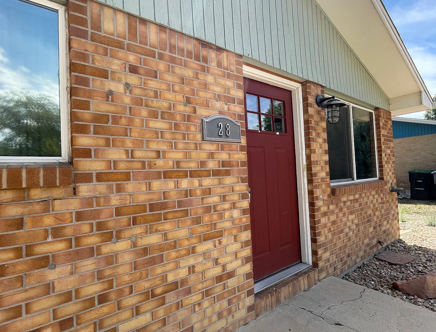 3 bed, 1075 sqft, $2,500 — Photo 3