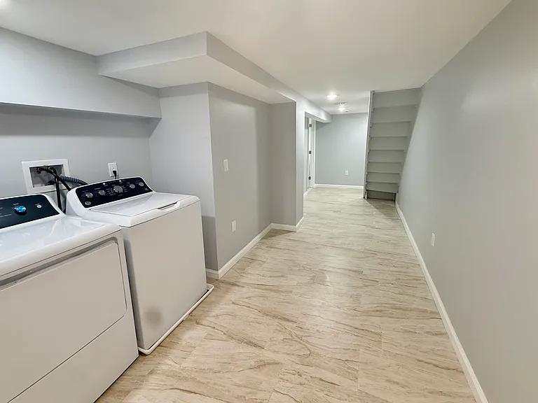 13 Roosevelt Ave #A — Photo 23