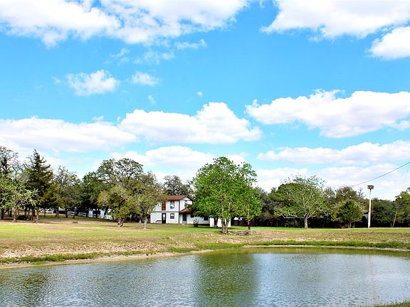 5th image of 1061 Dee Allen Rd