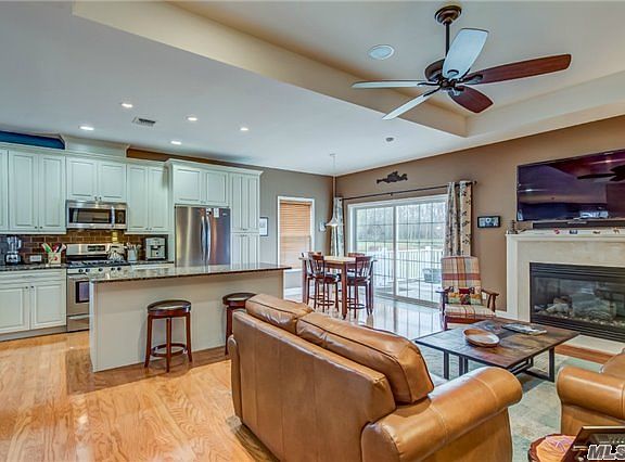 4th image of 125 Cypress Pointe Ct