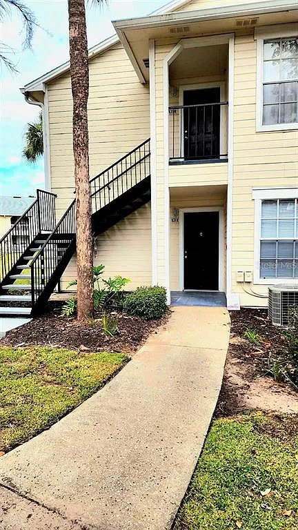 2 bed, 2.0 bath, 829 sqft, $1,500 — Photo 3