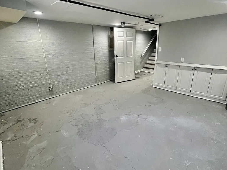 440 N Luzerne Ave — Photo 39