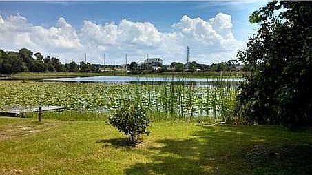2nd image of 32606 Lake Eustis Dr